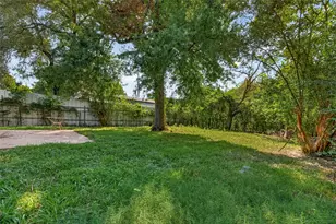 917 Defender St, Houston, TX 77029 - Photo 22