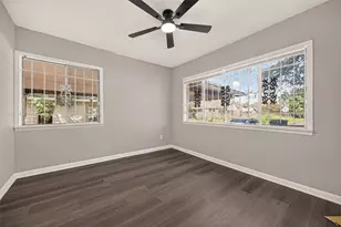 917 Defender St, Houston, TX 77029 - Photo 16