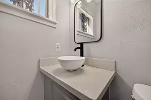 917 Defender St, Houston, TX 77029 - Photo 22
