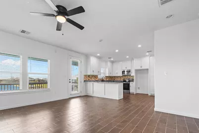 984 Crane Lane, Crystal Beach, TX 77650 - Photo 12