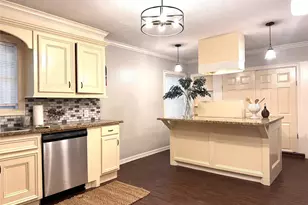 1813 Hatwell St, Houston, TX 77023 - Photo 10