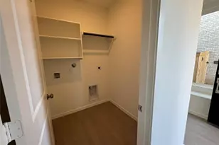 9226 Callum Nest Ct, Baytown, TX 77521 - Photo 4