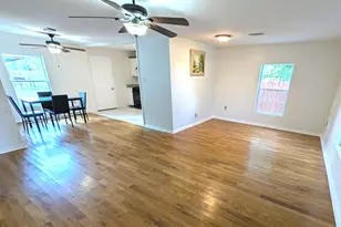 5817 Wayne St, Houston, TX 77026 - Photo 2