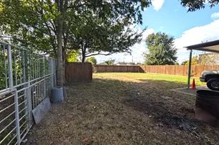 5817 Wayne St, Houston, TX 77026 - Photo 16