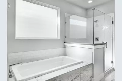 1602 Westside Gardens Lane, Houston, TX 77055 - Photo 14
