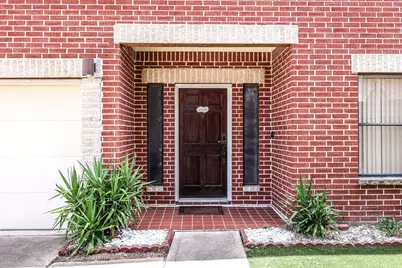 9715 Riddlewood Lane, Houston, TX 77025 - Photo 2