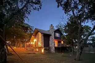 615 Tanglewood Ln, Kerrville, TX 78028 - Photo 1