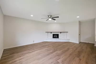 5007 Ridgecreek Drive, Houston, TX 77053 - Photo 12
