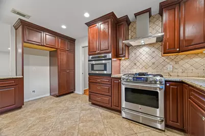5638 Sanford Road, Houston, TX 77096 - Photo 14