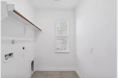 12906 Old Fashion Circle, Mont Belvieu, TX 77535 - Photo 32