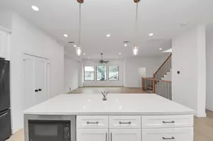 615 Oakley St, Houston, TX 77006 - Photo 16