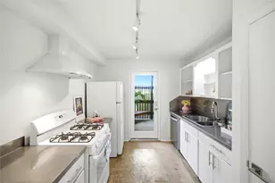 217 E 12th St, Houston, TX 77008 - Photo 6