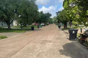 3018 Brookston St, Houston, TX 77045 - Photo 2