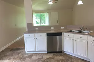 702 Danbury Park Ln, Houston, TX 77073 - Photo 4