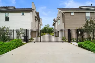 7504 Carver Rd, Houston, TX 77088 - Photo 30