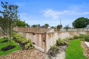 7504 Carver Rd, Houston, TX 77088 - Photo 26