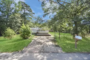 14009 Rustic Ln, Conroe, TX 77306 - Photo 2