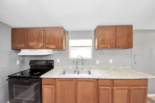 14009 Rustic Ln, Conroe, TX 77306 - Photo 12