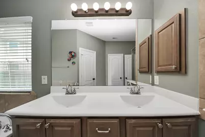 2402 Village Lakes Drive, Katy, TX 77493 - Photo 22