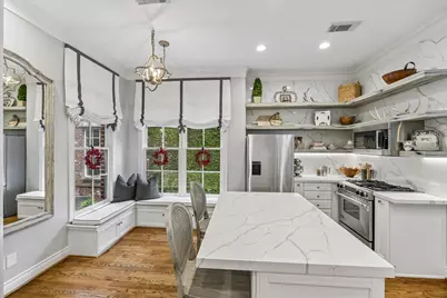 1315 Hyde Park Boulevard, Houston, TX 77006 - Photo 1