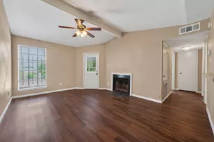 12500 Sandpiper Dr, Houston, TX 77035 - Photo 2
