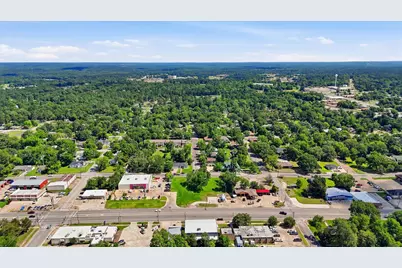 614 W Church Street, Livingston, TX 77351 - Photo 8