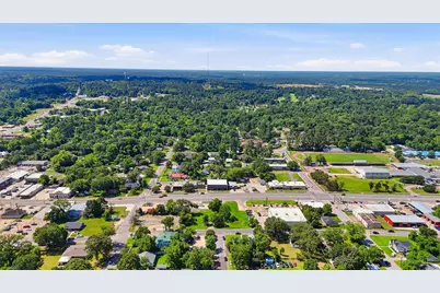 614 W Church Street, Livingston, TX 77351 - Photo 12
