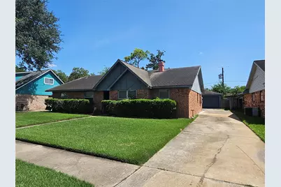 1113 E Amherst Lane, Deer Park, TX 77536 - Photo 2