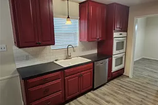 1113 E Amherst Ln, Deer Park, TX 77536 - Photo 8