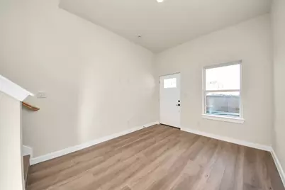 8025 Peachtree Street #D, Houston, TX 77016 - Photo 8