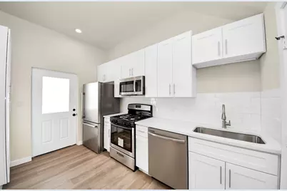 8025 Peachtree Street #D, Houston, TX 77016 - Photo 14