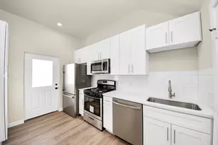 8025 Peachtree St, Houston, TX 77016 - Photo 14