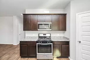 3947 Country Club Dr, Baytown, TX 77521 - Photo 8