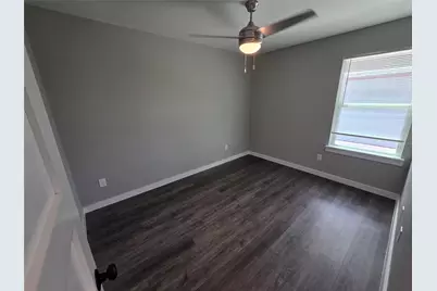 9806 Fillmore Street #B, Houston, TX 77029 - Photo 10