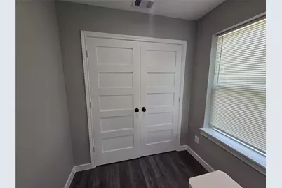 9806 Fillmore Street #B, Houston, TX 77029 - Photo 8