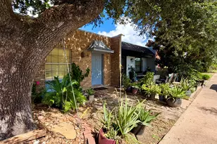 1405 Shadowdale Dr, Houston, TX 77043 - Photo 2