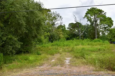 102 S Willow Street, Texas City, TX 77591 - Photo 6