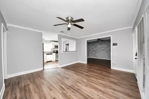 10614 Buffum St, Houston, TX 77051 - Photo 6