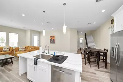 5935 Beall Street #D, Houston, TX 77091 - Photo 12