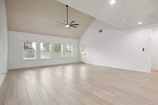 2732 Rogliano Ln, League City, TX 77573 - Photo 12