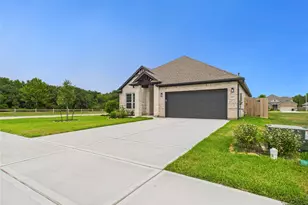 15826 Sugar Maple Ln, Santa Fe, TX 77517 - Photo 2