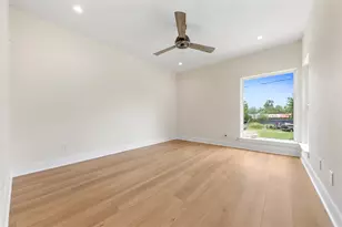 1275 Dewalt St, Houston, TX 77088 - Photo 24