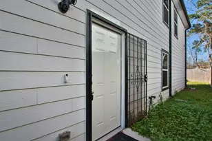 5709 Breland St, Houston, TX 77016 - Photo 2