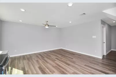 5709 Breland Street #A, Houston, TX 77016 - Photo 8