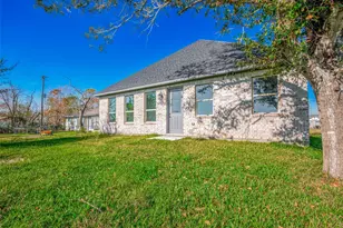 3639 Needville Ave, Needville, TX 77461 - Photo 6