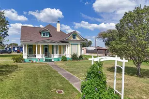 570 Wightman St, Matagorda, TX 77457 - Photo 6