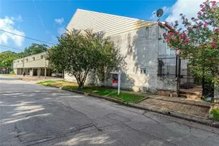 3022 Baldwin St, Houston, TX 77006 - Photo 16