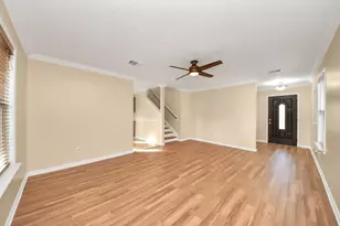 22002 Willow Shade Ln, Tomball, TX 77375 - Photo 2