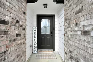 30250 Kingston Heath Dr, Cleveland, TX 77327 - Photo 2