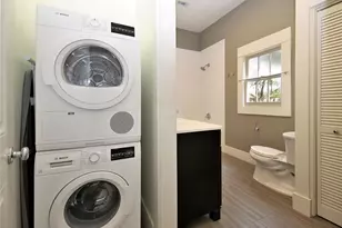 1810 Oxford St, Houston, TX 77008 - Photo 16